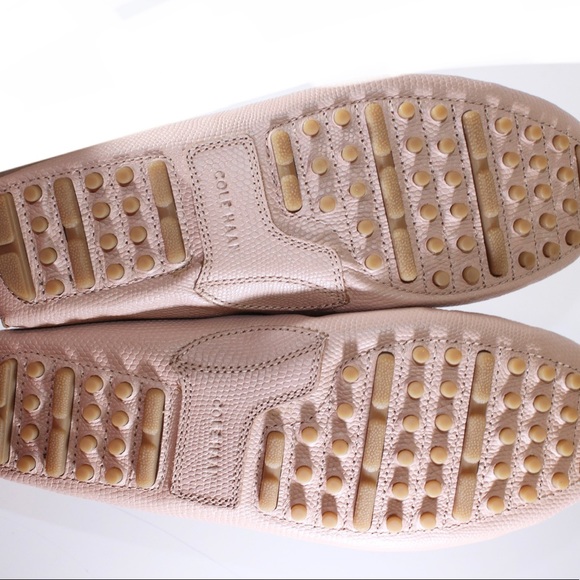 COLE HAAN Driving Loafer Moccasin Shoe Pink Leather Pink Blush 8.5 - Picture 9 of 11